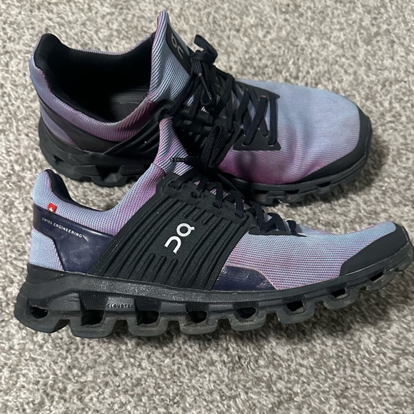 On Running Purple and Black Sneakers - Picture 3 of 8